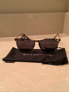 NWT ShadyRays Tortoise Round Sunglasses - Brown/Black Lenses